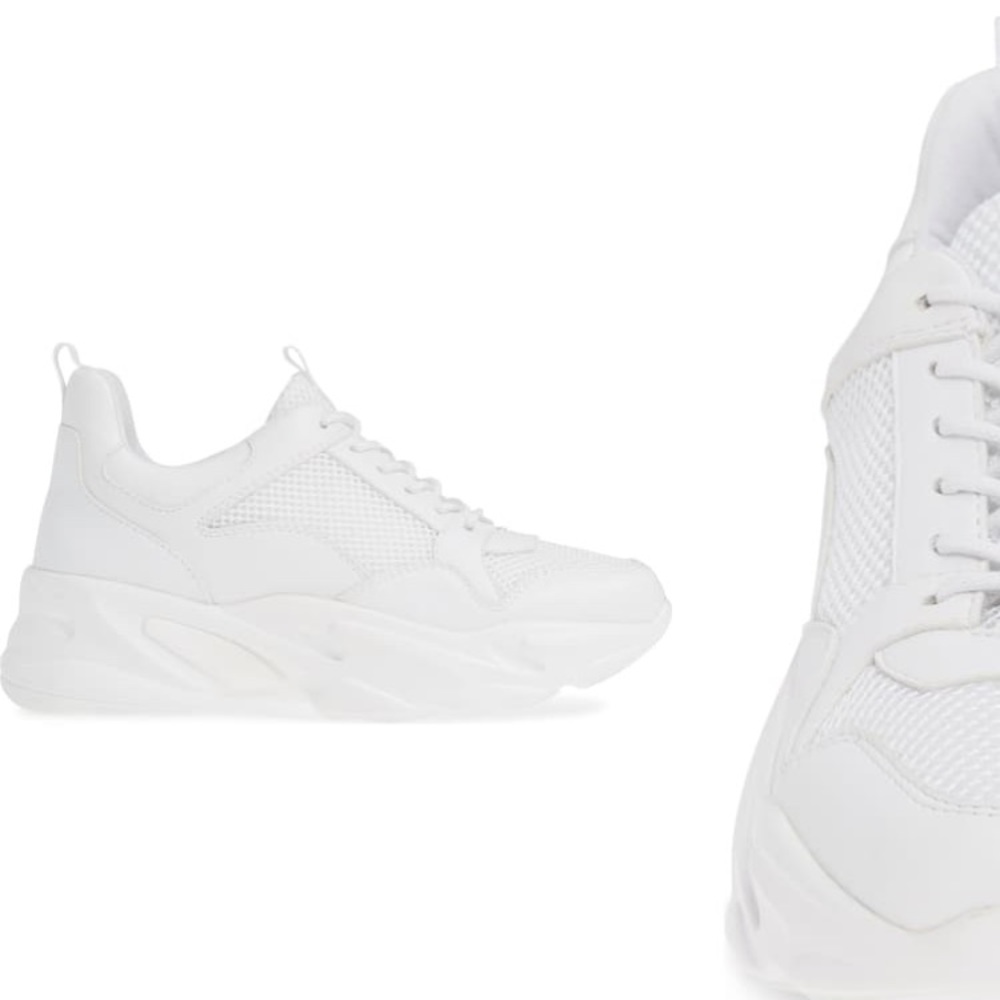 Steve Madden Moving Sneaker